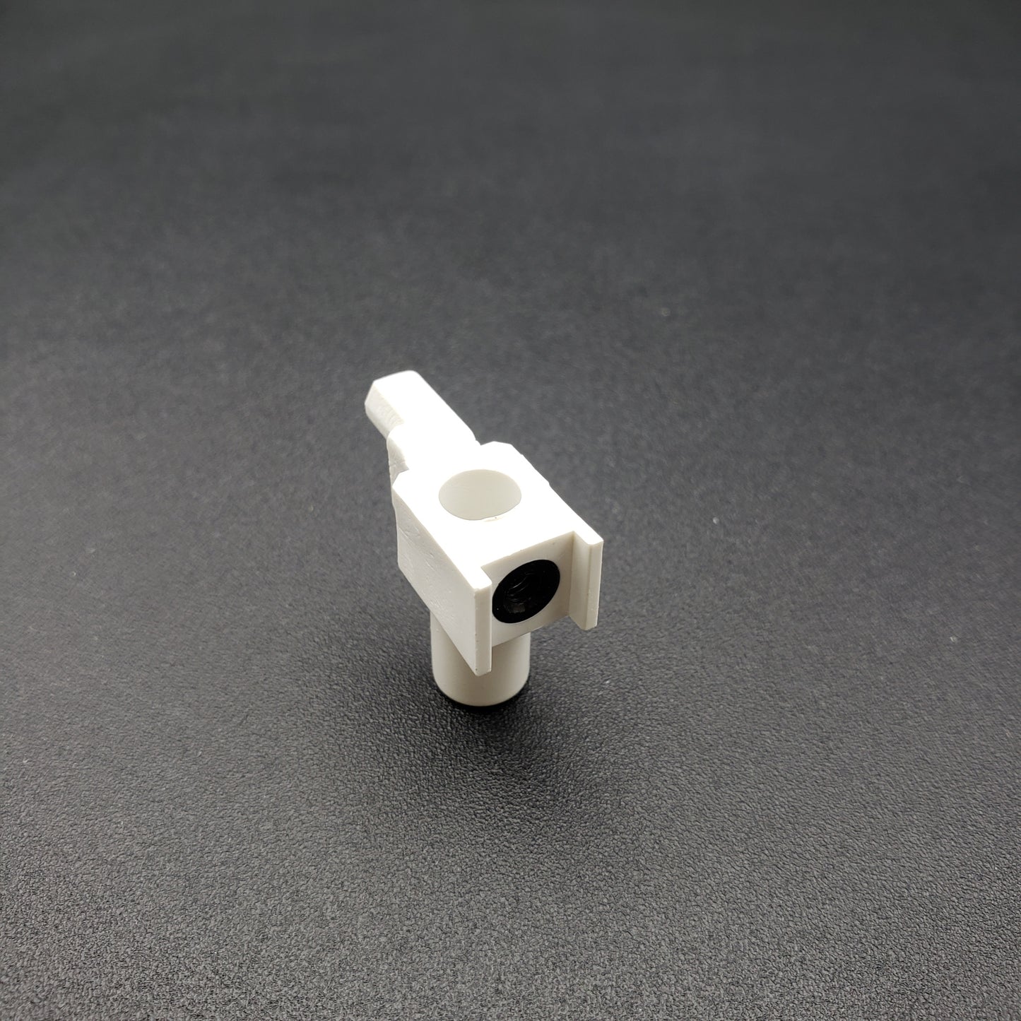SWF_PRESSER FOOT HOLDER SET (CPT)