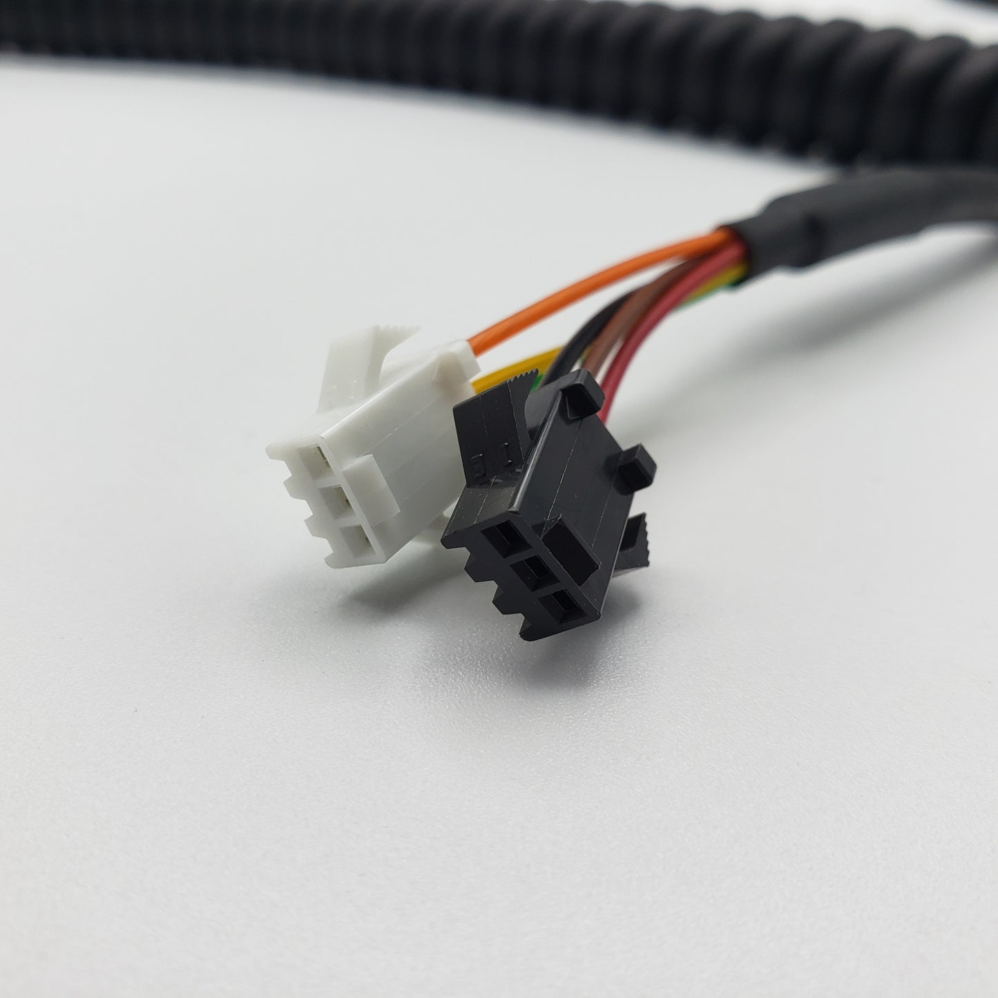 SWF_X ORIGIN IN CONNECTOR TO TWIST CABLE