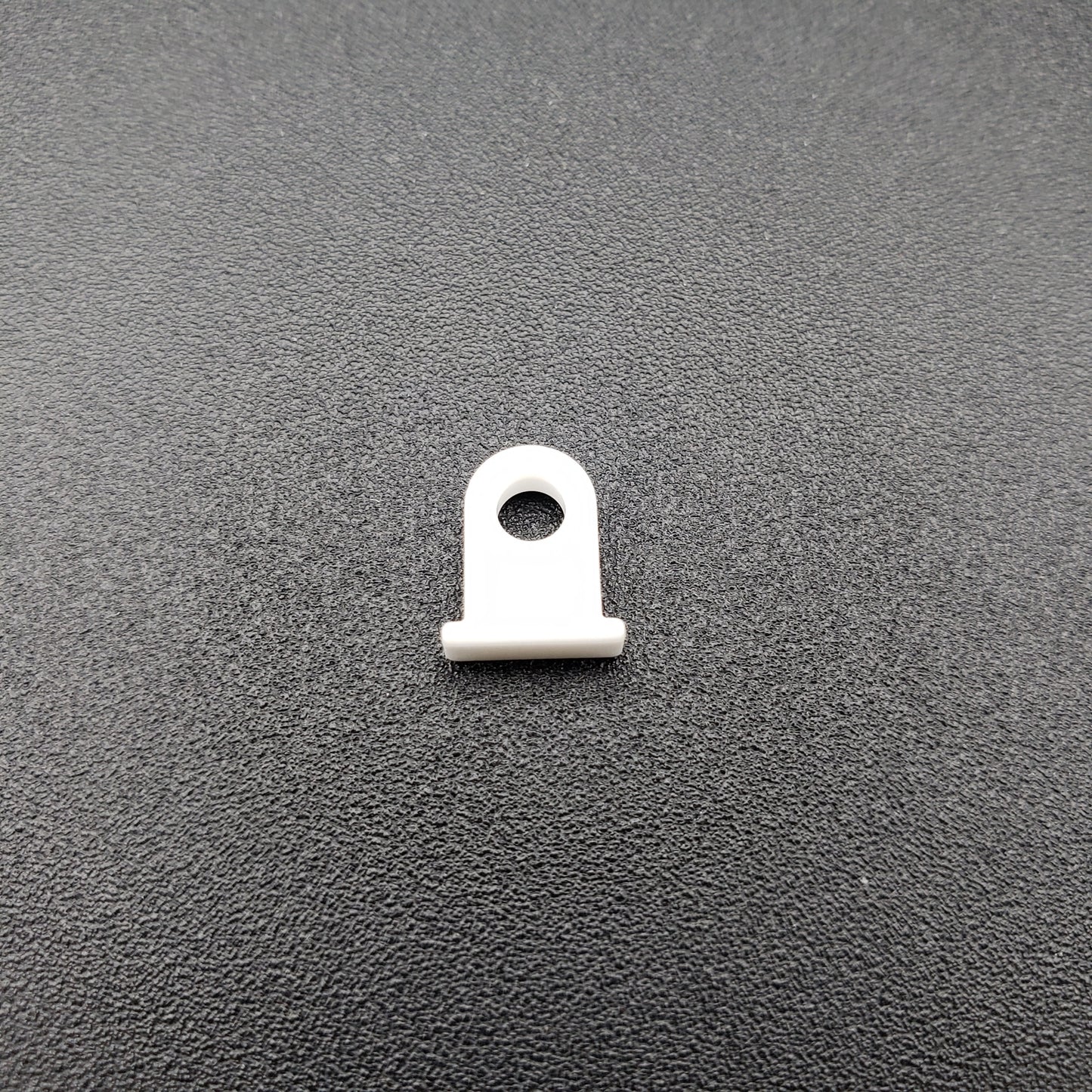 SWF_EYELET "B" (T=3)