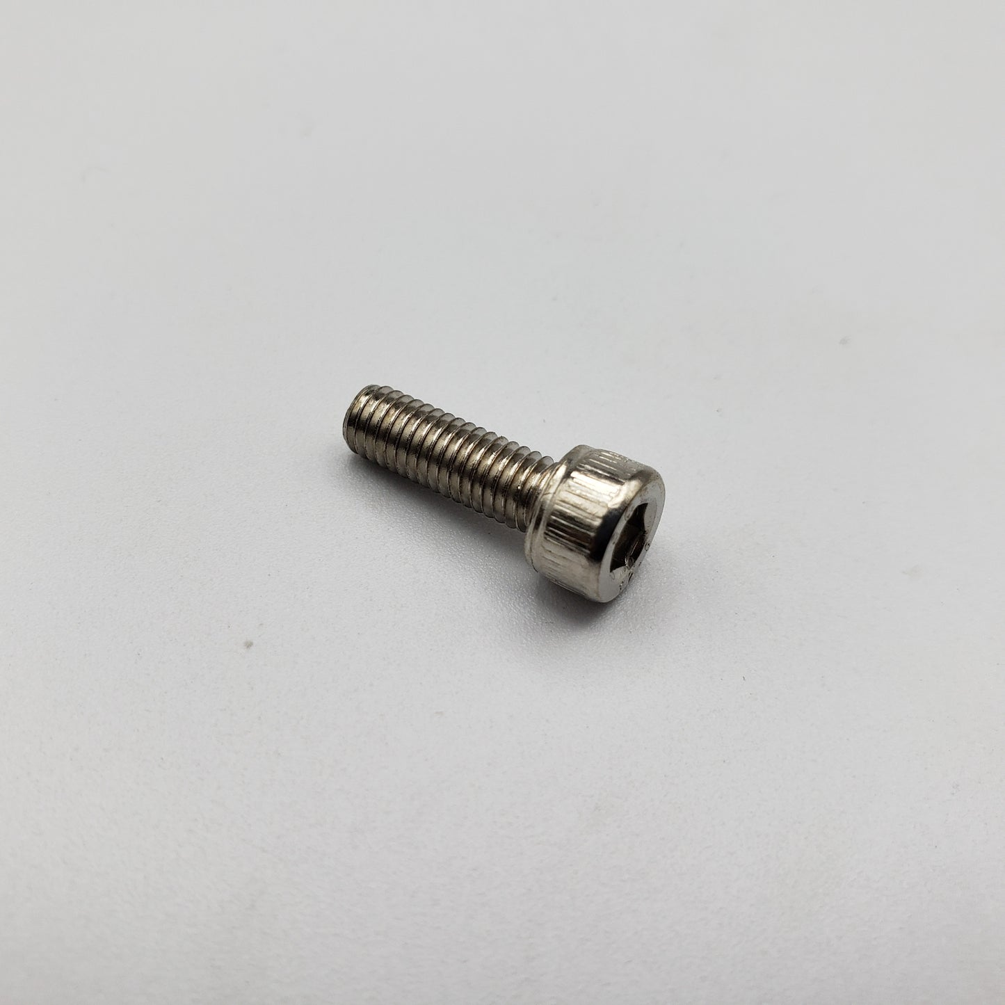 SWF_HEX SOCKET BOLT (M5x0.8, L15)