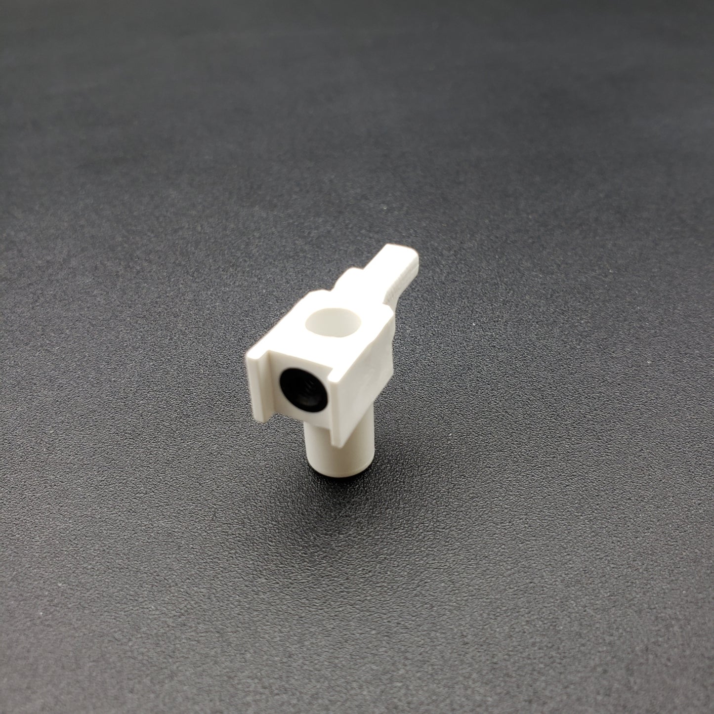 SWF_PRESSER FOOT HOLDER SET (CPT)