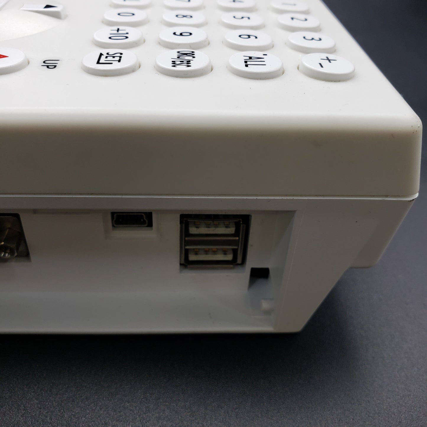 SWF_USB FEMALE SOCKET DOUBLE LAYER 90˚ TYPE