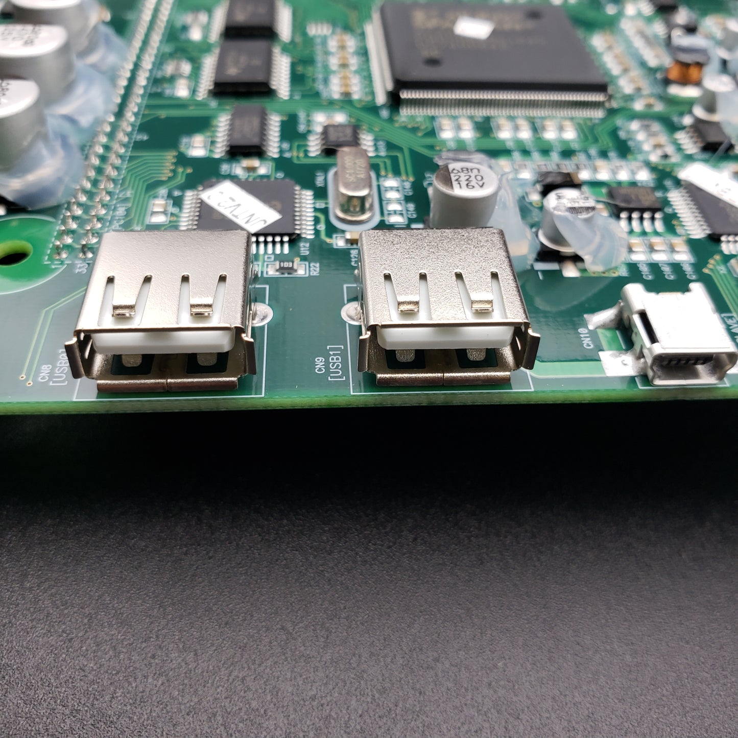 SWF_USB FEMALE SOCKET TYPE-90˚ W/Back Cover