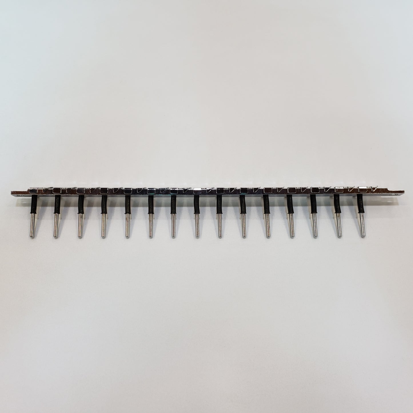 SWF_UPPER THREAD HOLDER 15C
