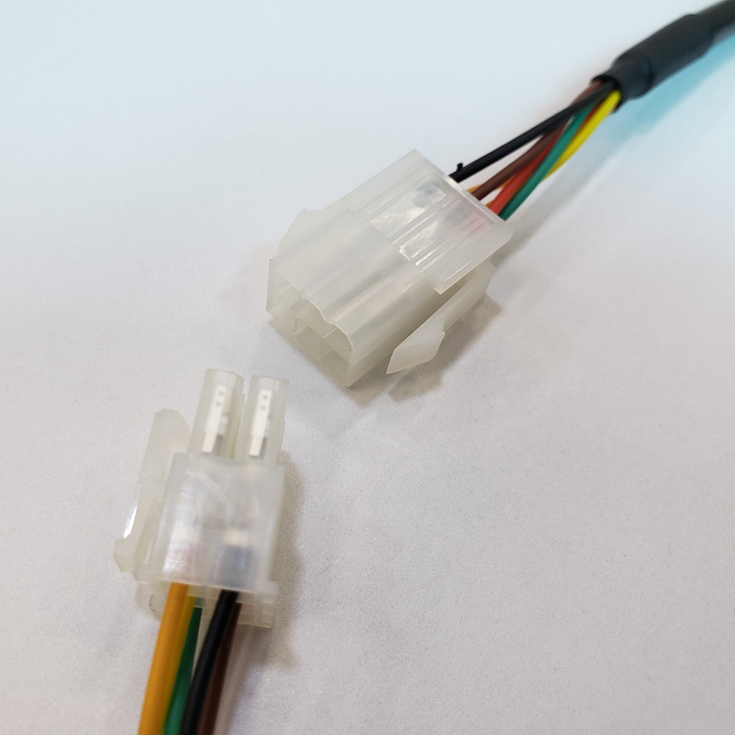 SWF_X-MOTOR POWER CABLE(Curl TYPE) - E+, SINGLE HEAD