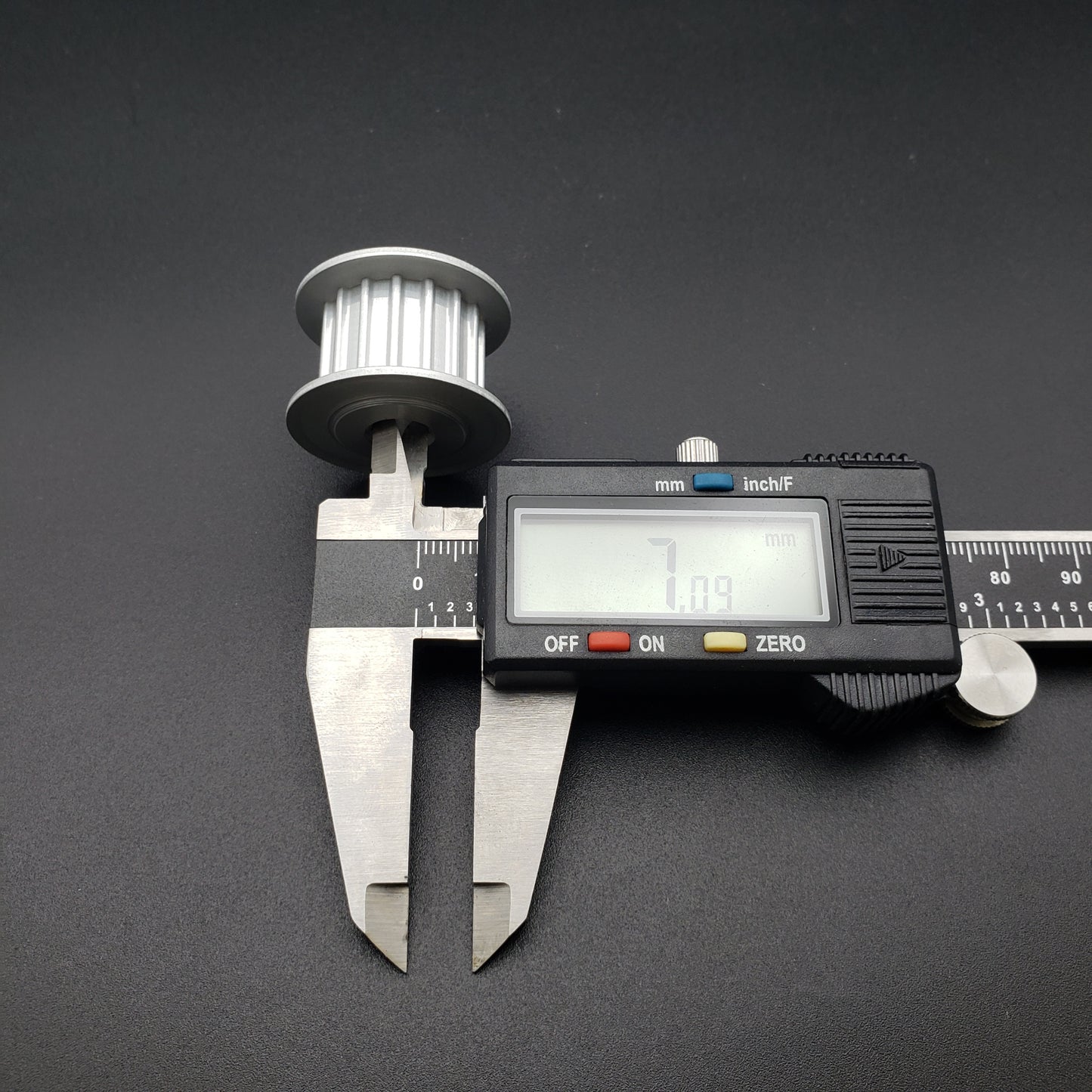 SWF_X-AXIS TIMING PULLEY B (16*AT5*015BF) L 21.5