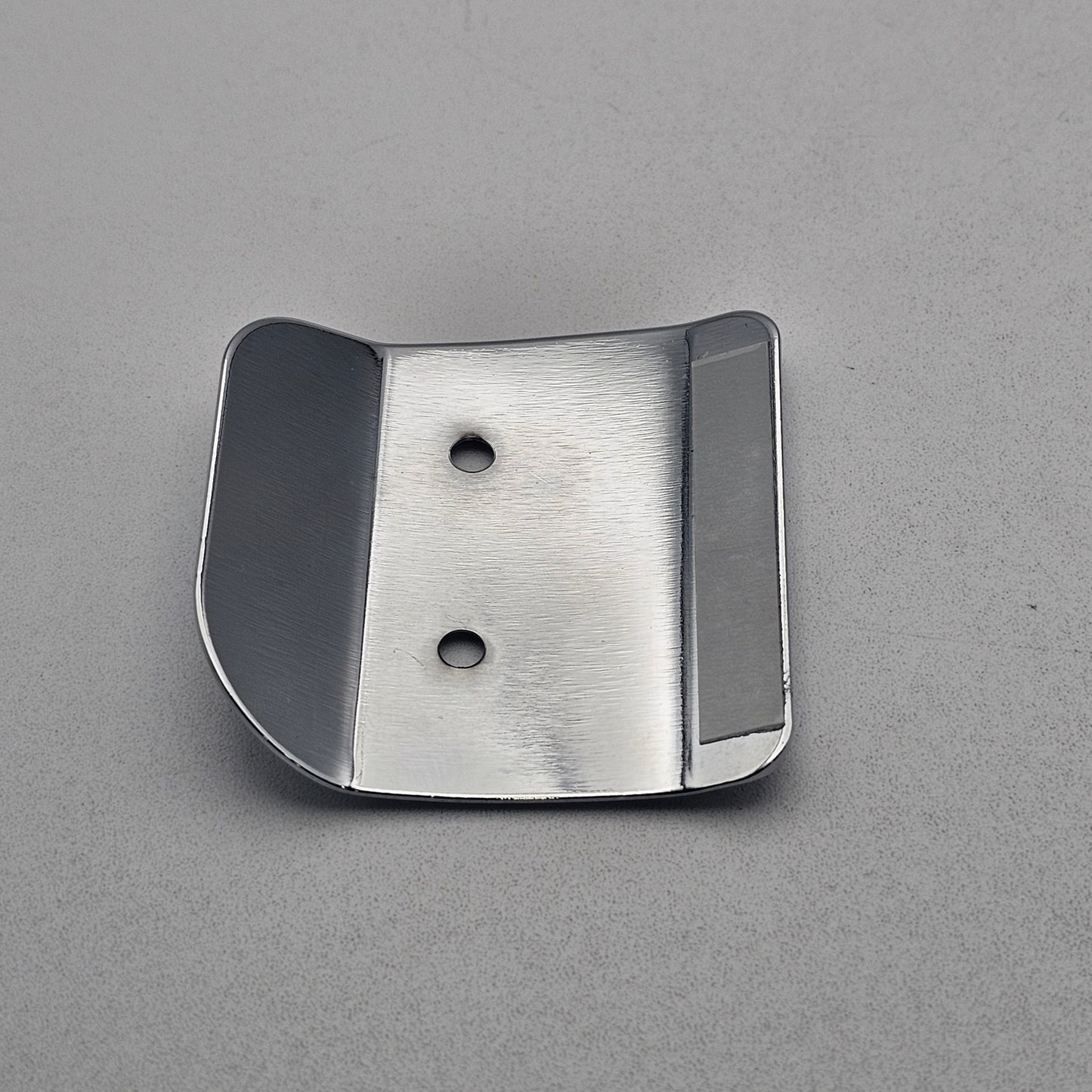 SWF_CAP NEEDLE PLATE GUIDE (RIGHT)