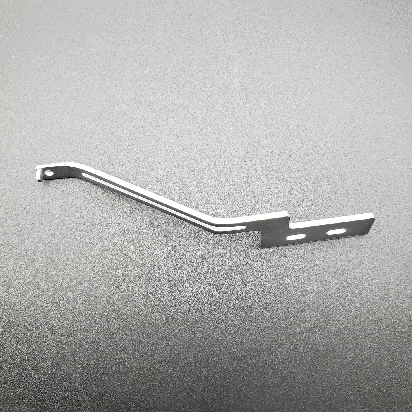 SWF_HEAD OIL HOSE GUIDE BRACKET