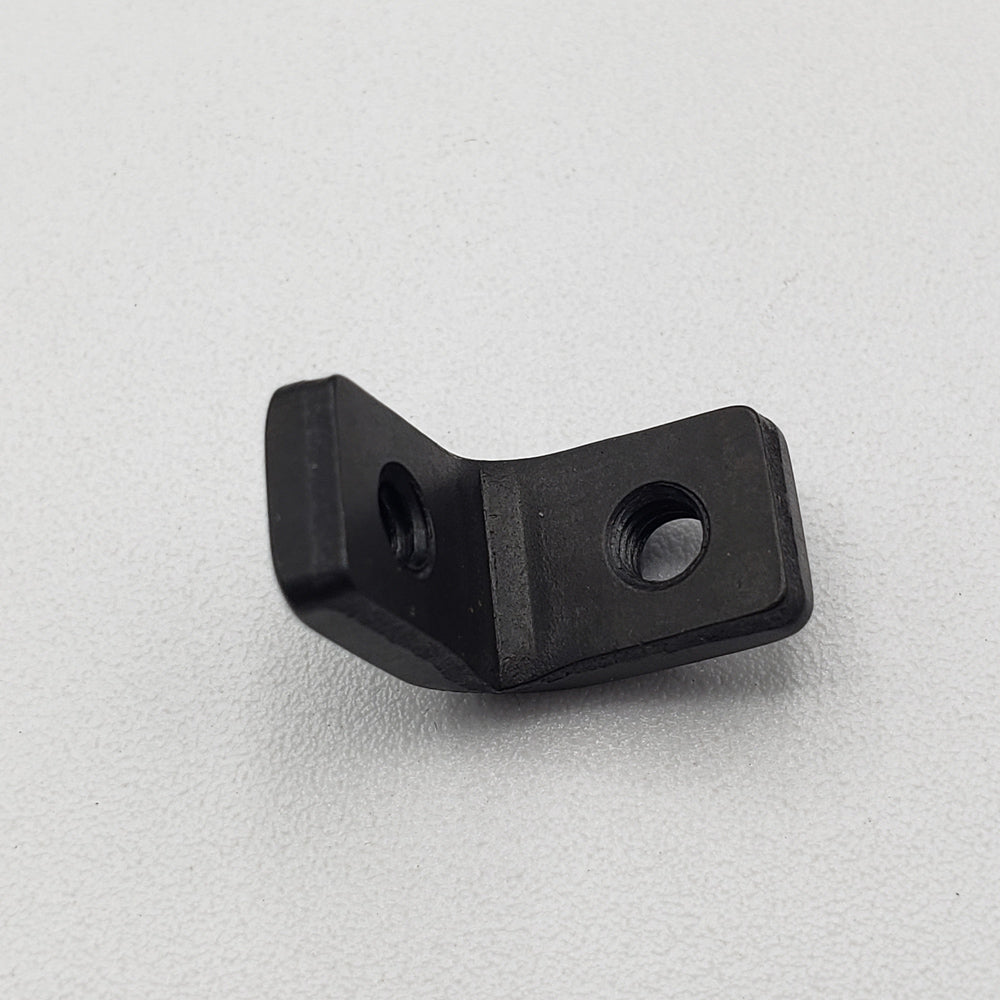 ARM GUIDE PLATE BRACKET (L)