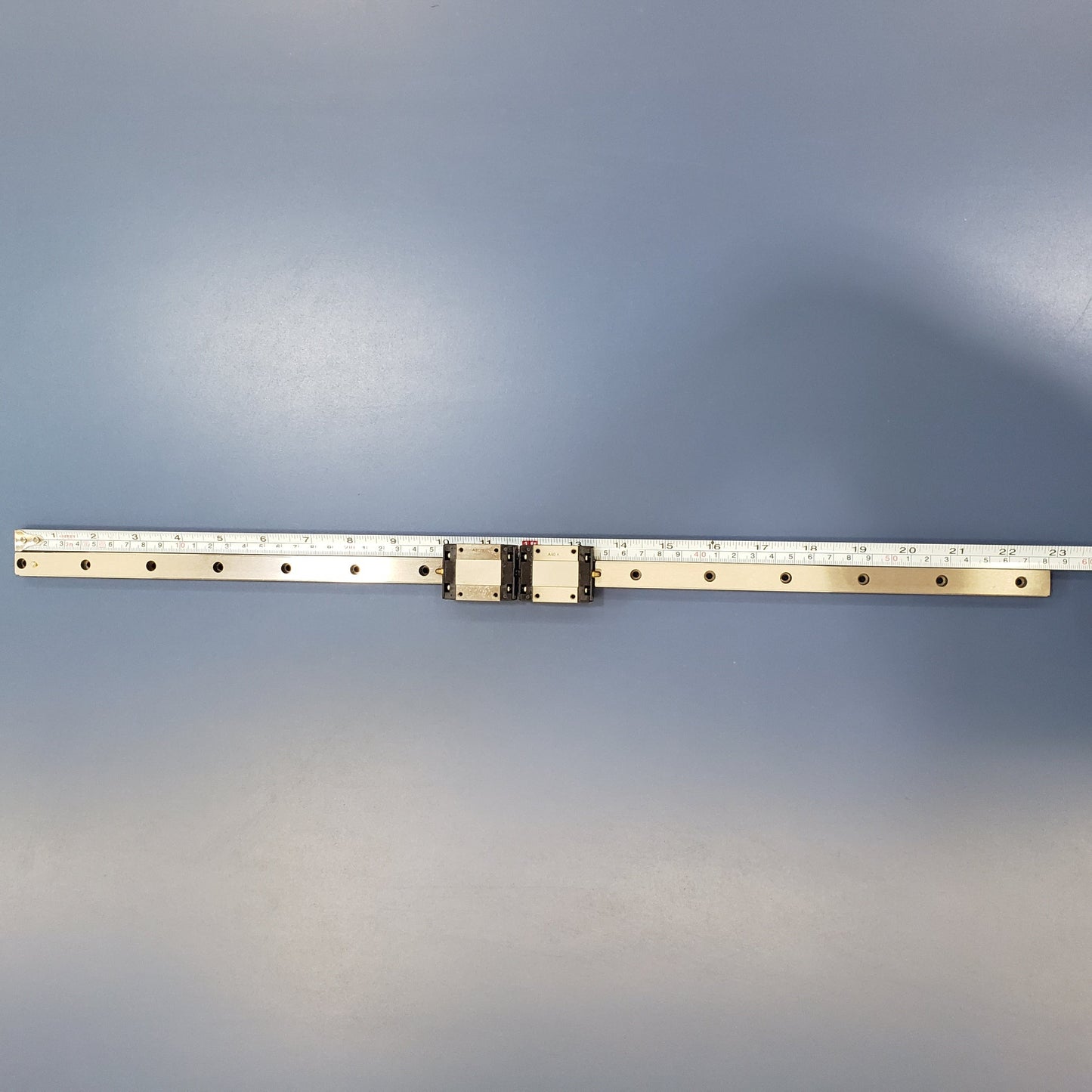 SWF_LM GUIDE-Y MCM15M2UU,580L