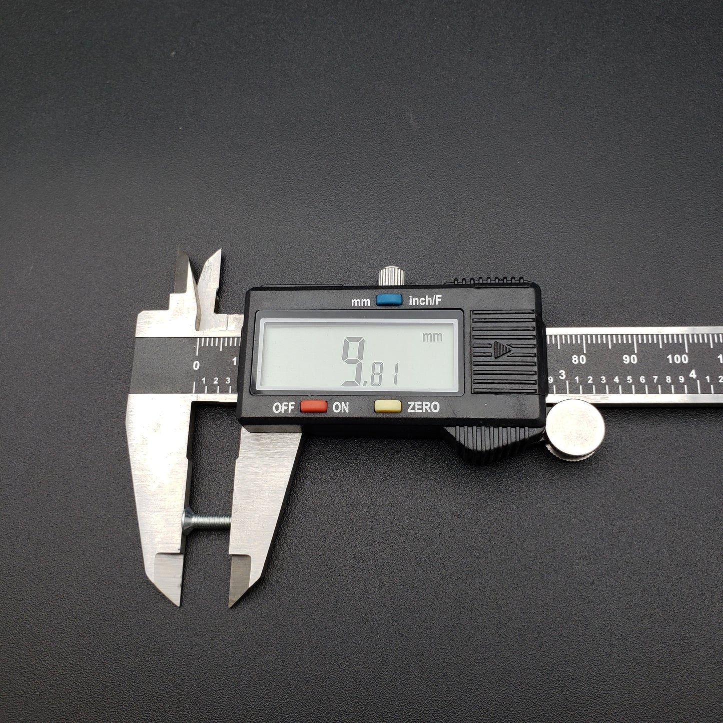 SWF_PLUS SCREW (M3XL10)