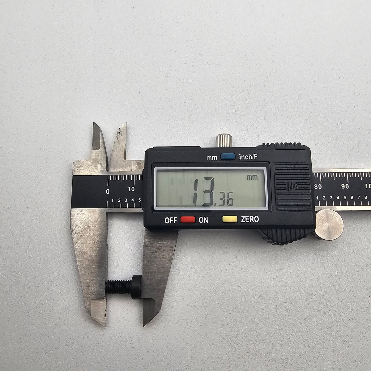 SWF_NEEDLE PLATE ASSEMBLY SCREWS M5XL10